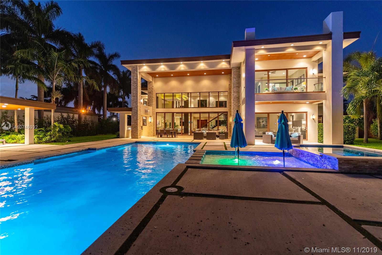 HOLLYWOOD LAKES SEC - Residential