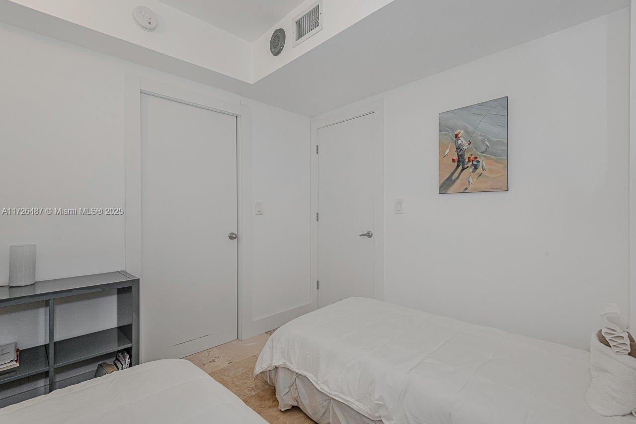RONEY PALACE CONDO - Residential