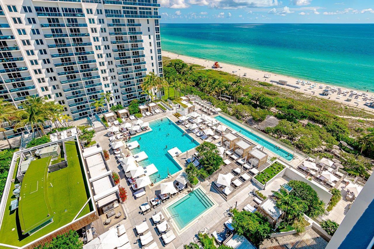 RONEY PALACE CONDO - Residential