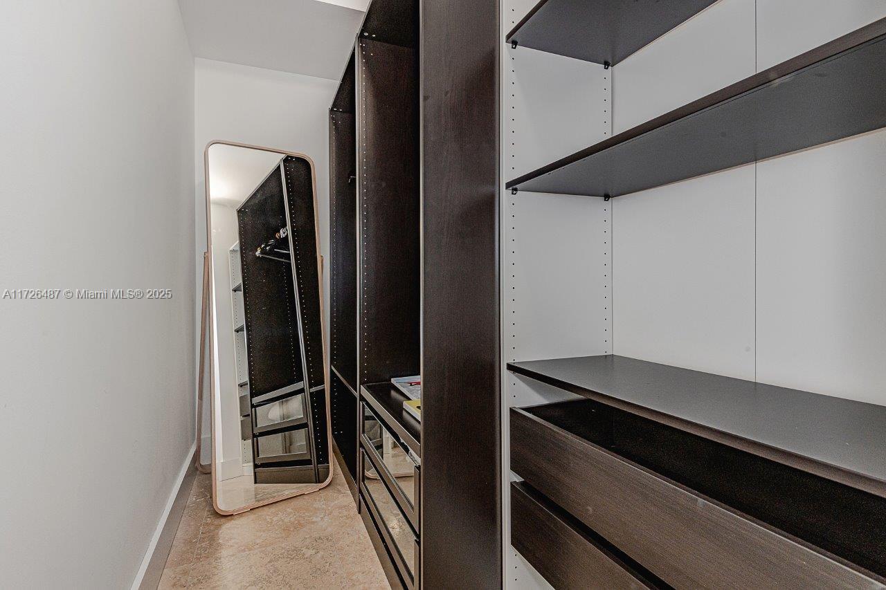 RONEY PALACE CONDO - Residential