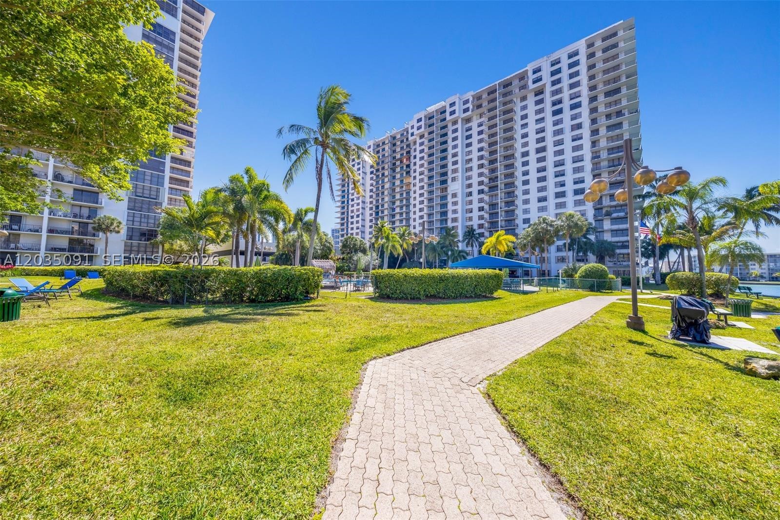 THE CLIPPER AT BISC COVE - Residential Lease