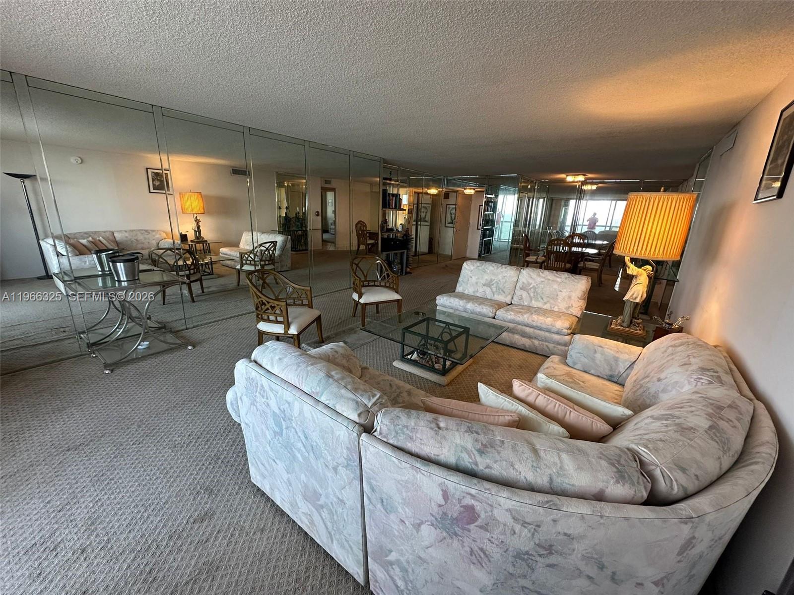 MAISON GRANDE CONDO - Residential