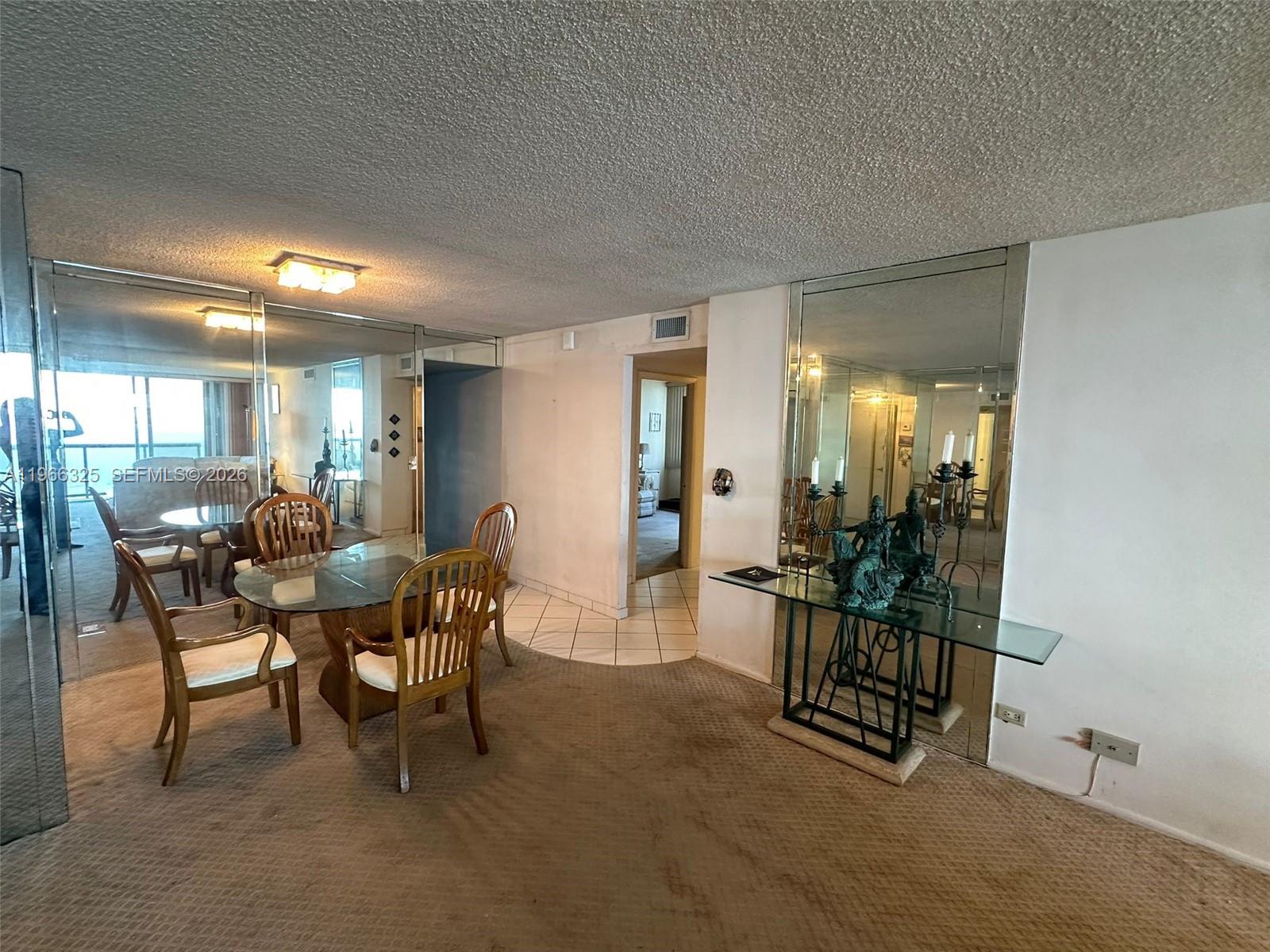 MAISON GRANDE CONDO - Residential