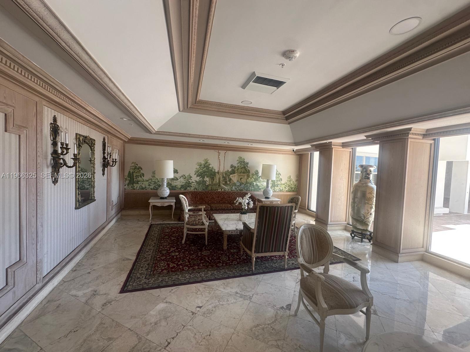 MAISON GRANDE CONDO - Residential
