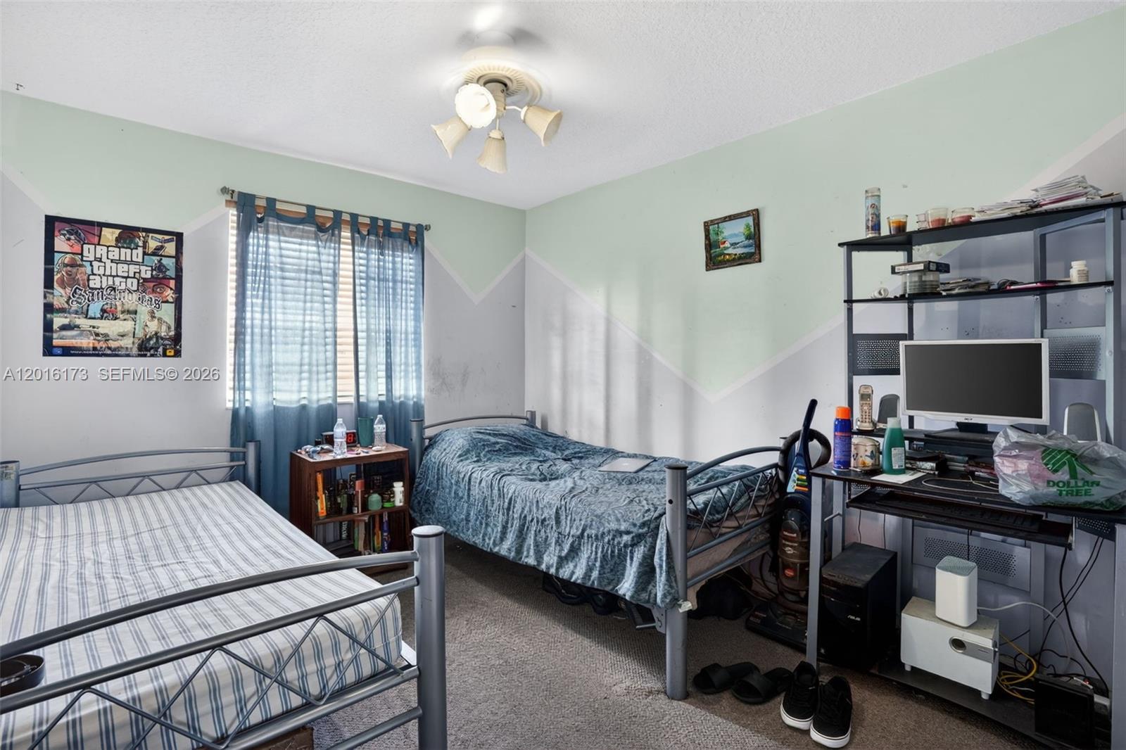 FOREST LAKES ESTATES SEC - Residential