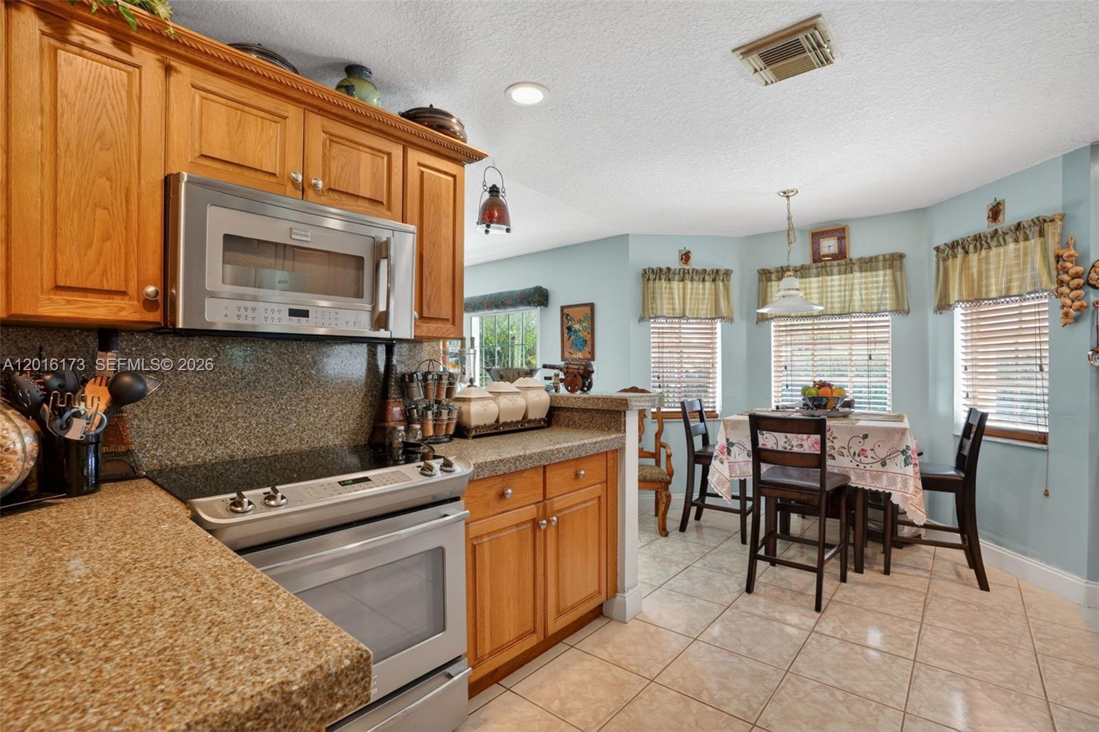 FOREST LAKES ESTATES SEC - Residential