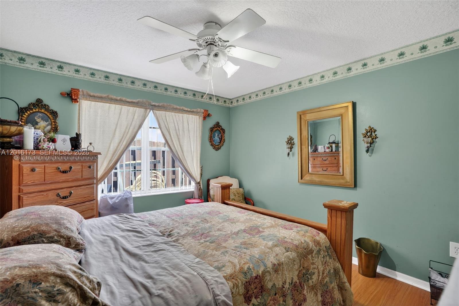FOREST LAKES ESTATES SEC - Residential