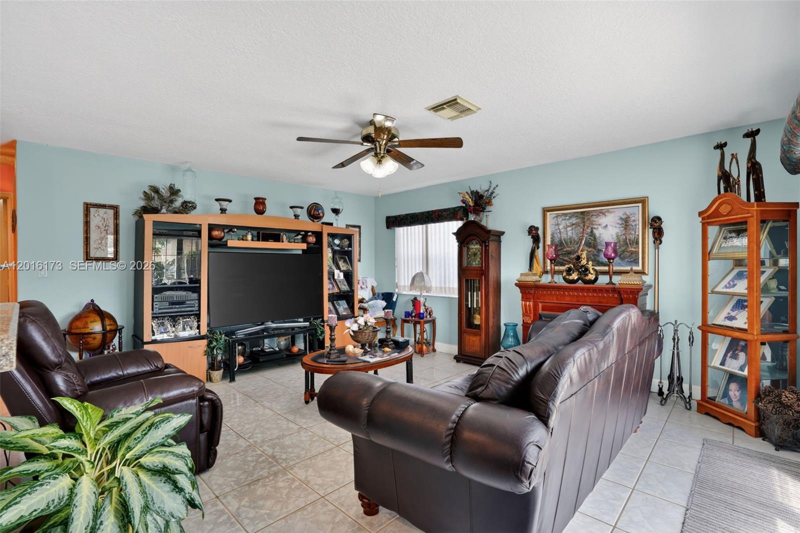 FOREST LAKES ESTATES SEC - Residential