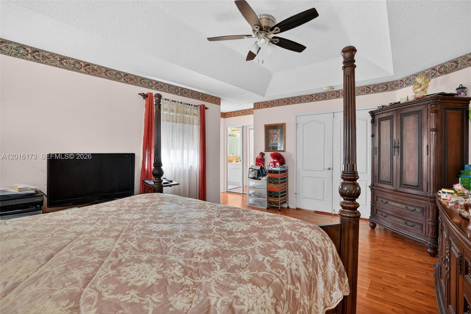 FOREST LAKES ESTATES SEC - Residential