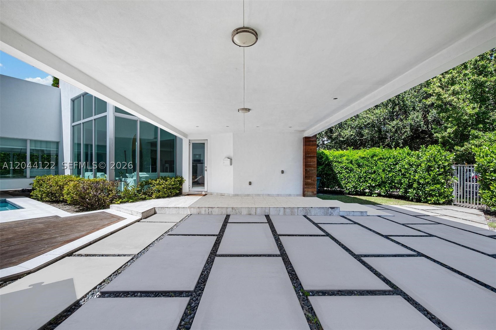 VIZCAYA GARDENS SUBDIVISI - Residential Lease