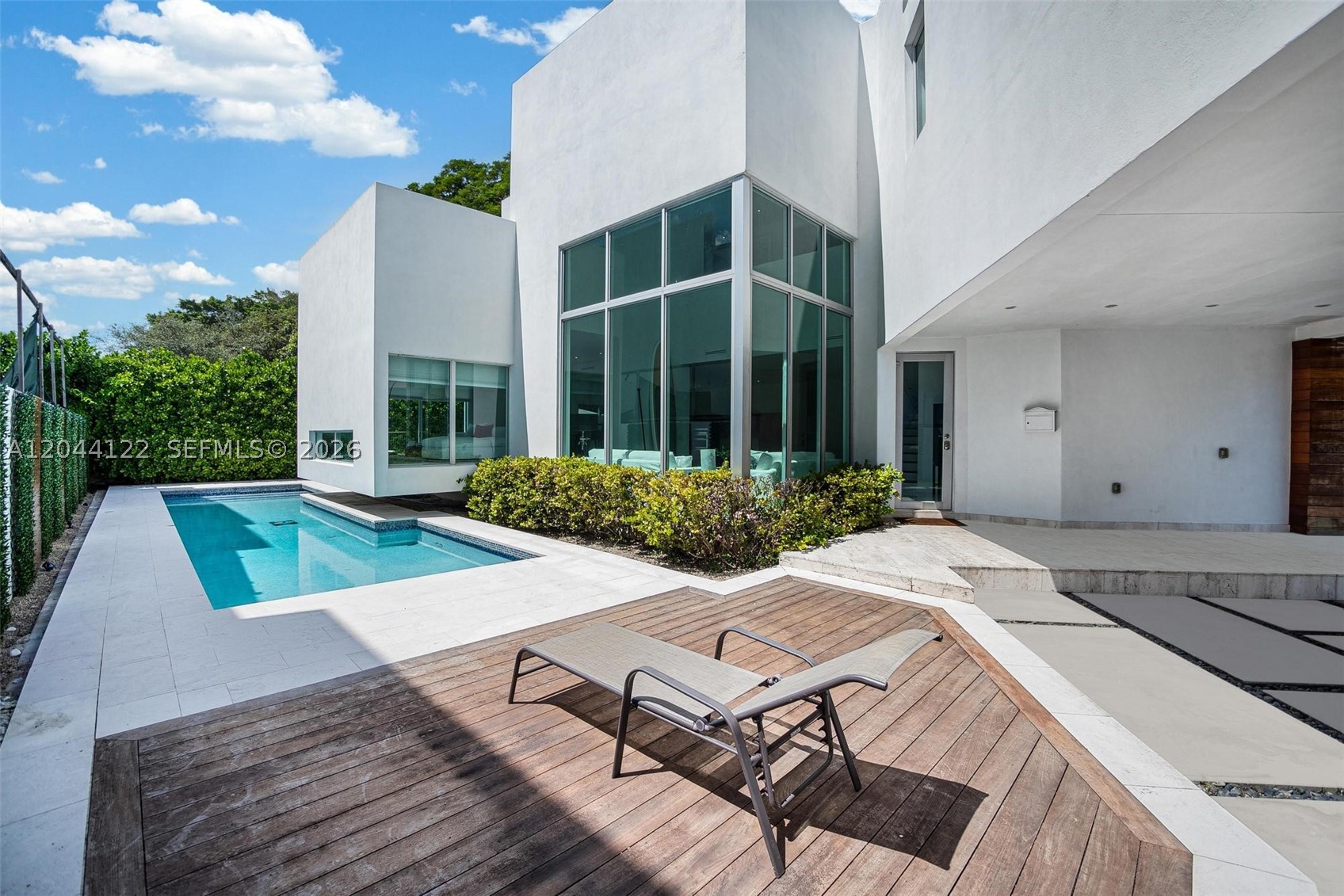 VIZCAYA GARDENS SUBDIVISI - Residential Lease