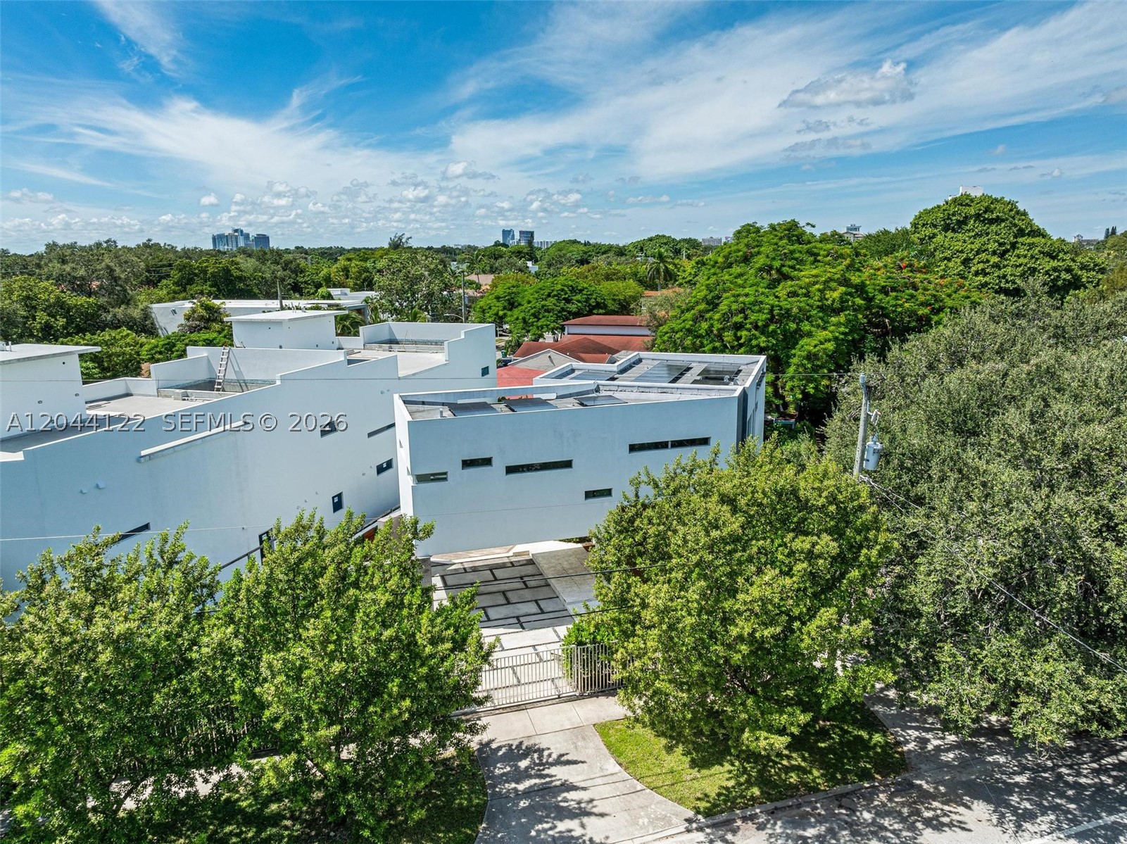 VIZCAYA GARDENS SUBDIVISI - Residential Lease
