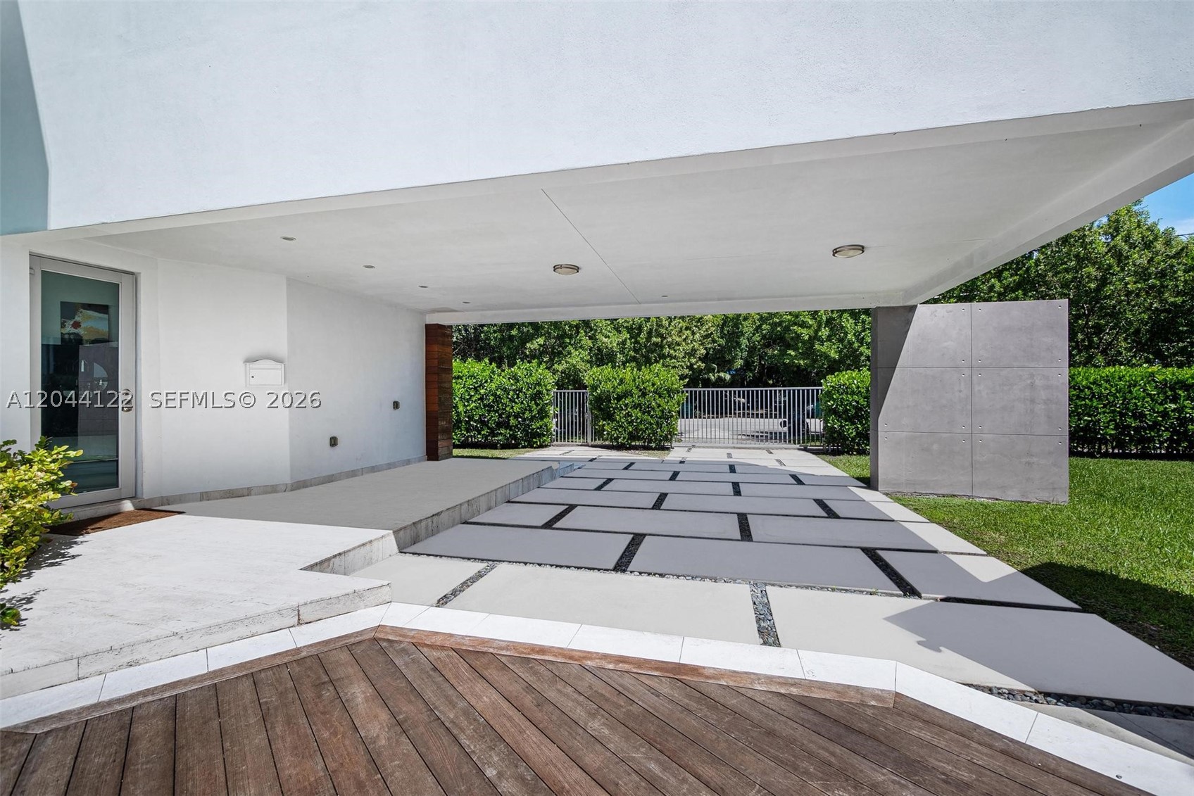 VIZCAYA GARDENS SUBDIVISI - Residential Lease