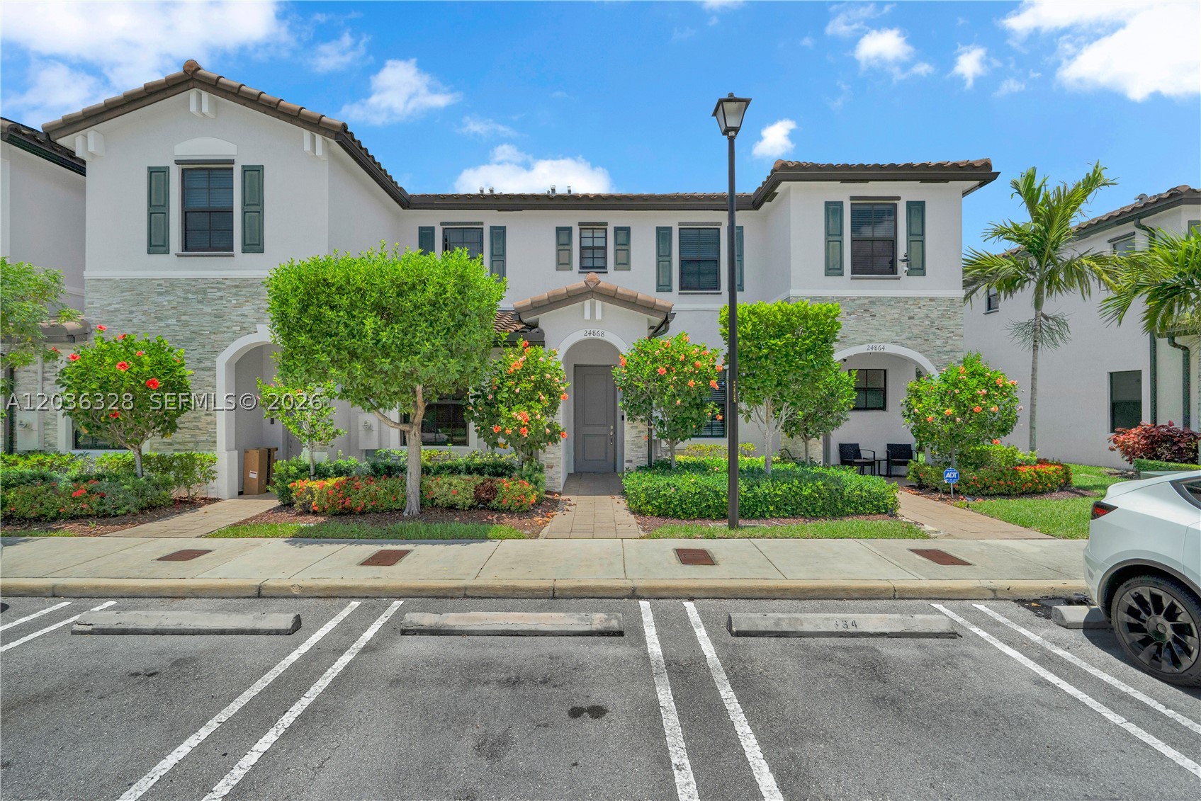 COCO PALM VILLAS - Residential