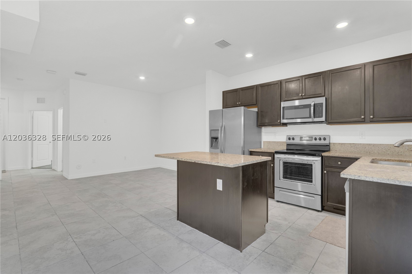 COCO PALM VILLAS - Residential