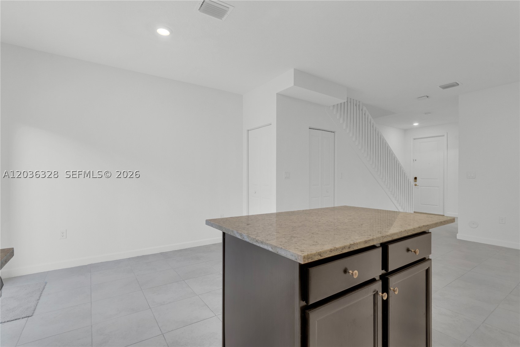 COCO PALM VILLAS - Residential
