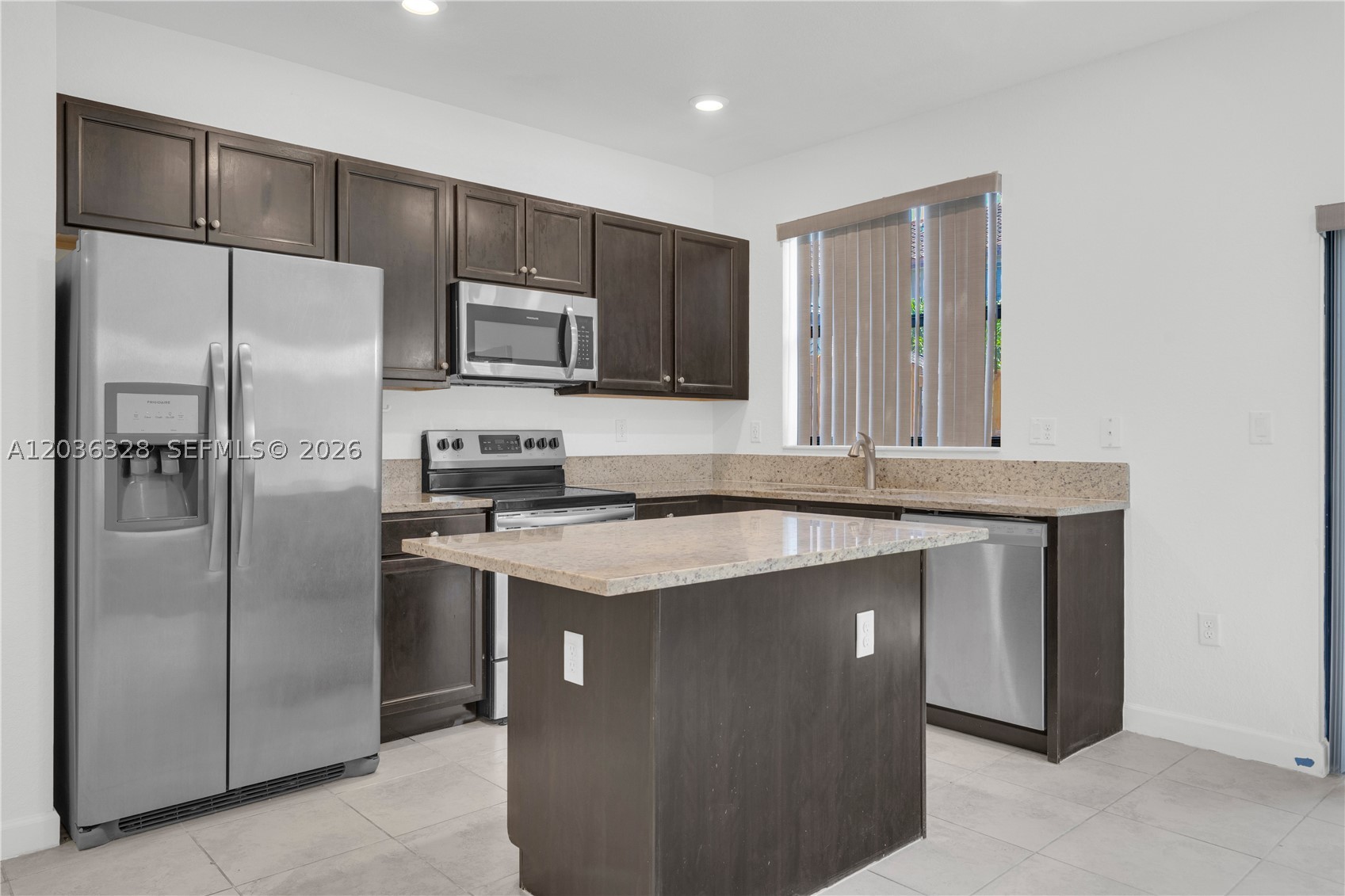 COCO PALM VILLAS - Residential