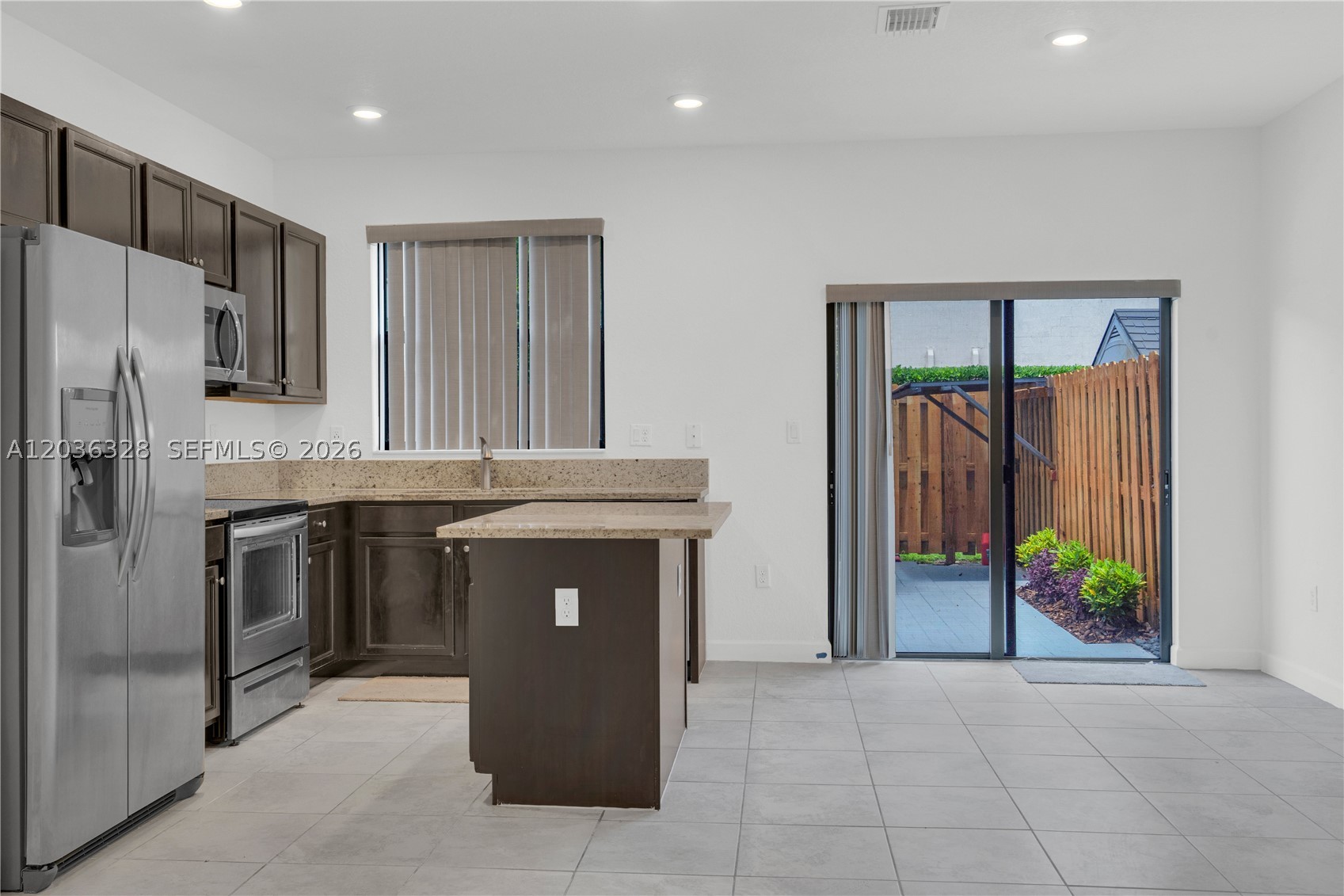 COCO PALM VILLAS - Residential