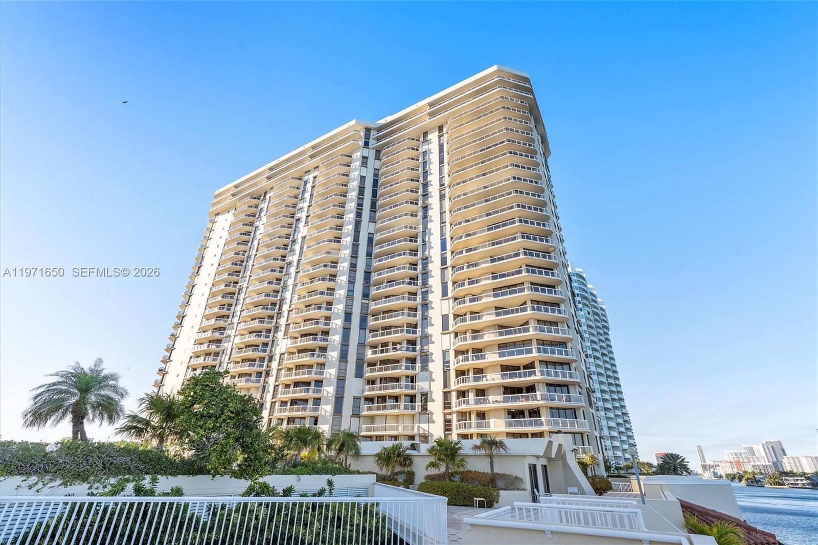 TERRACES NORTH TURNBERRY - Residential