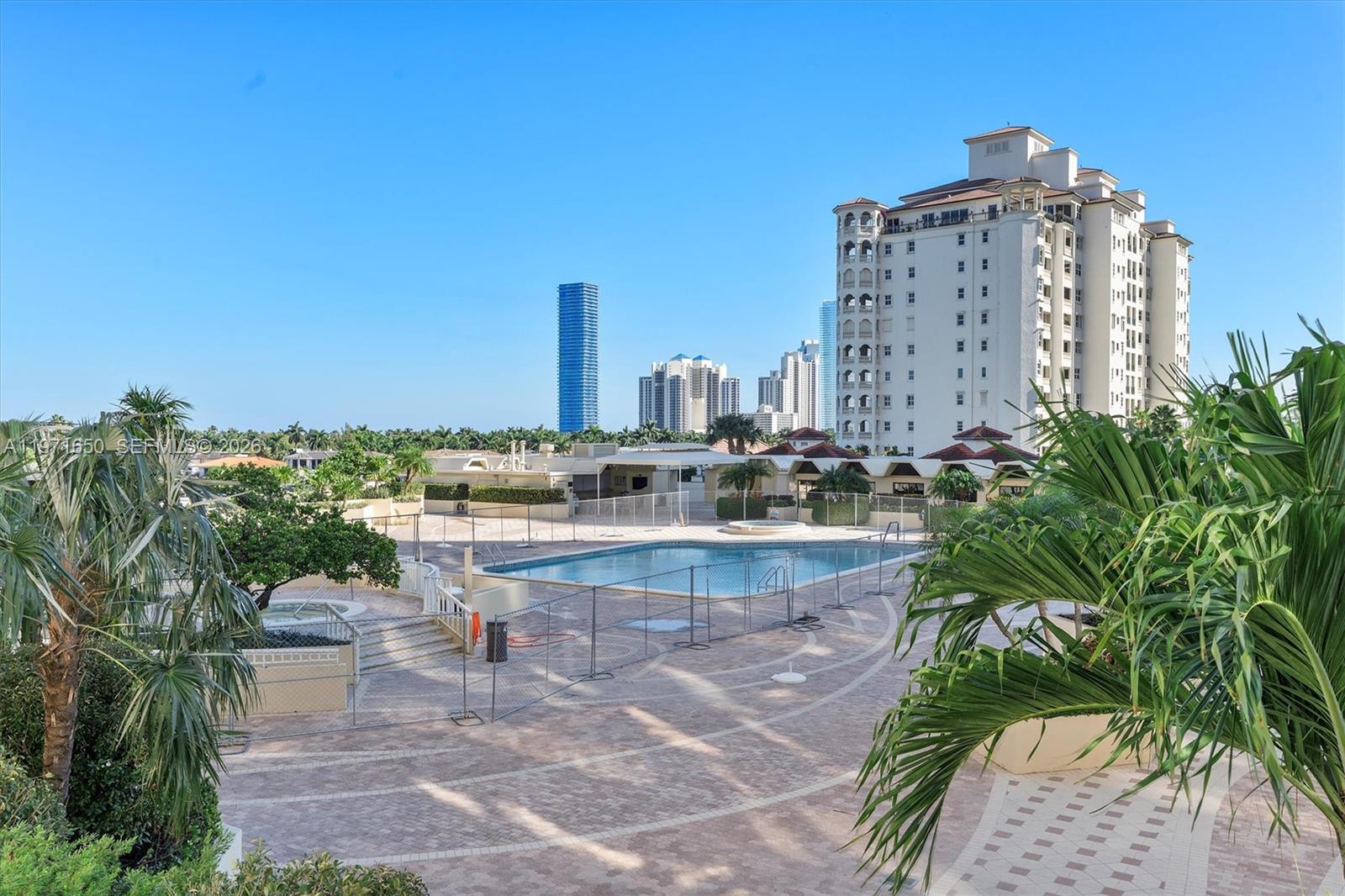 TERRACES NORTH TURNBERRY - Residential