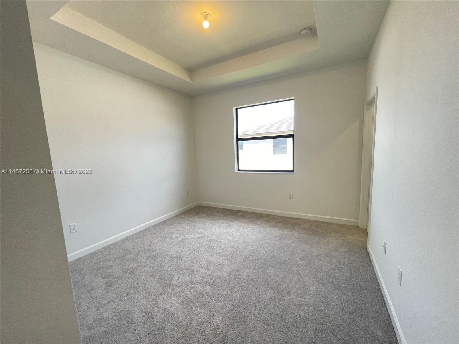 SIENA RESERVE - Residential Lease