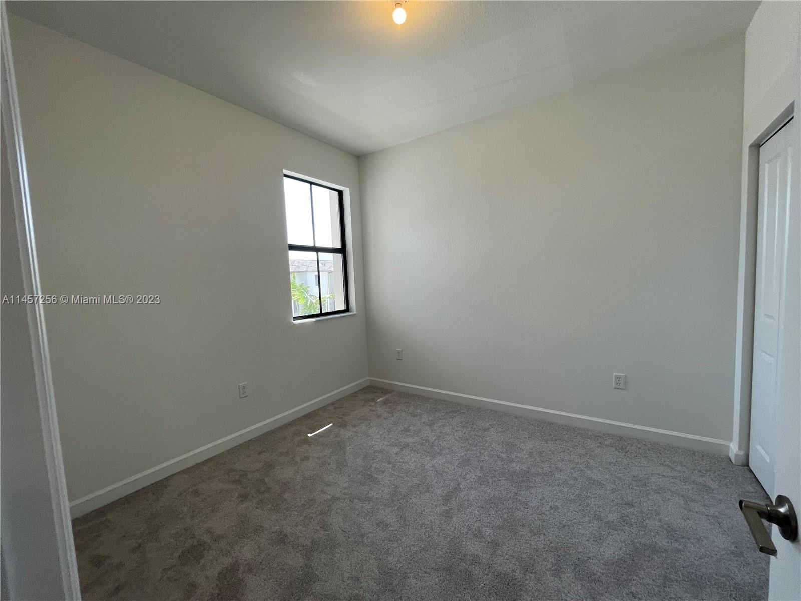 SIENA RESERVE - Residential Lease