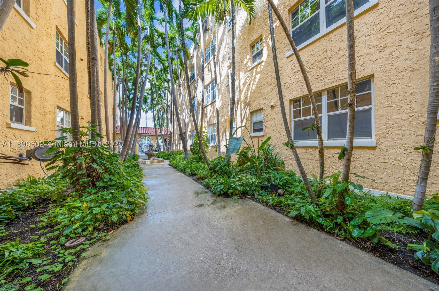 THE ROOSEVELT CONDO - Residential