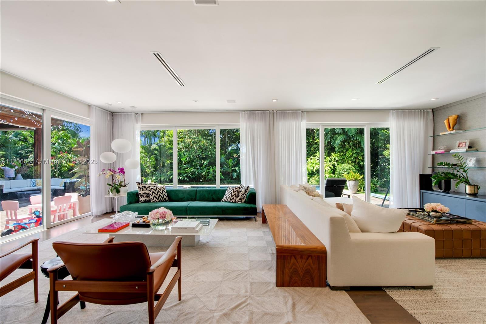 BAY HEIGHTS - Residential