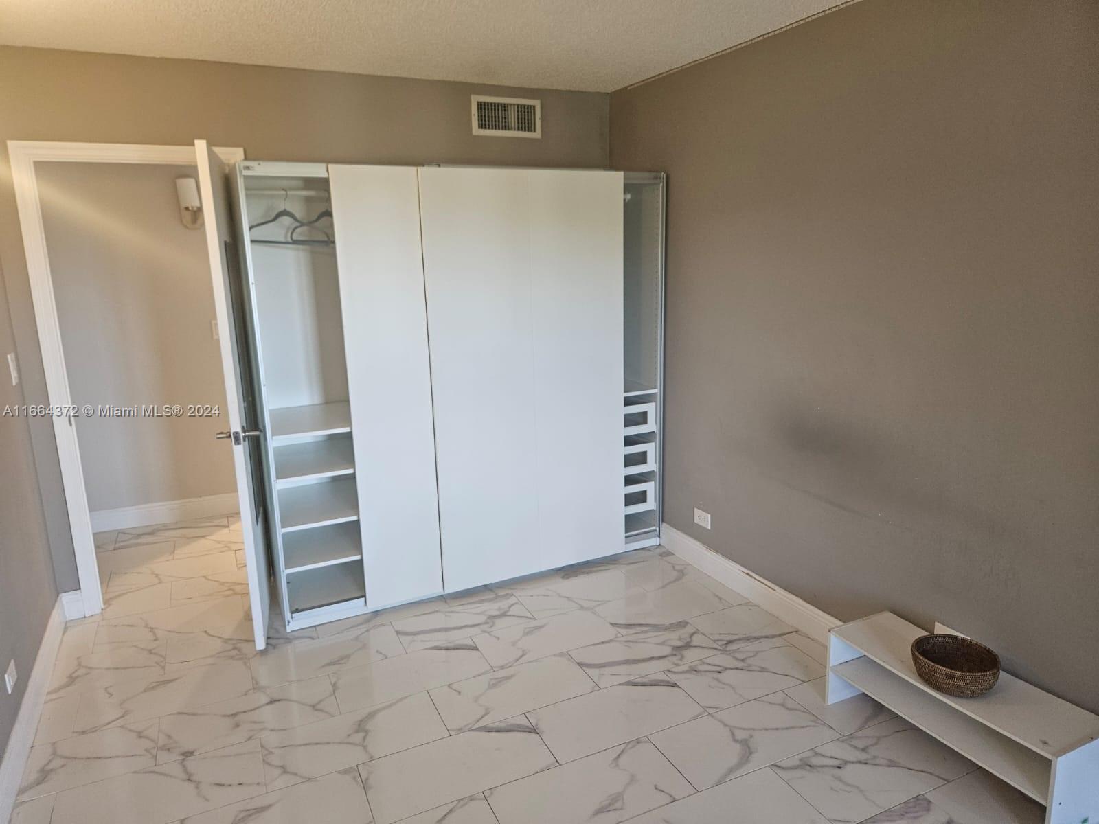 CRICKET CLUB CONDO - Residential Lease