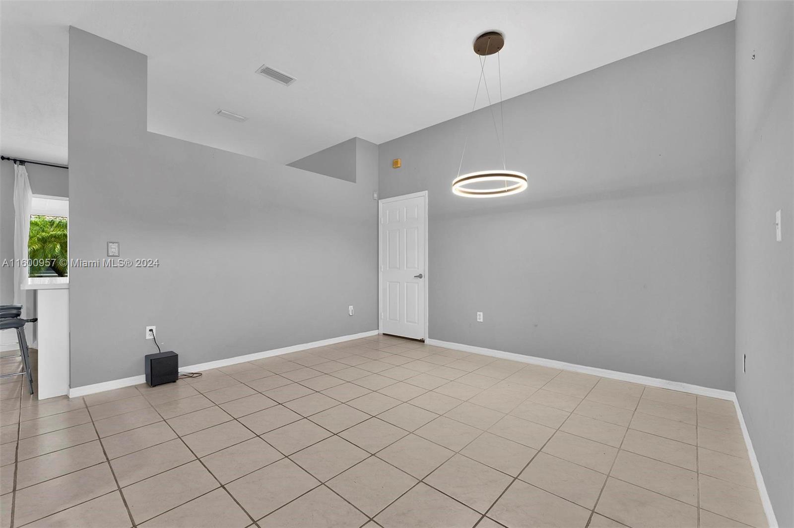 KEYS-GATE NO 1 - Residential Lease