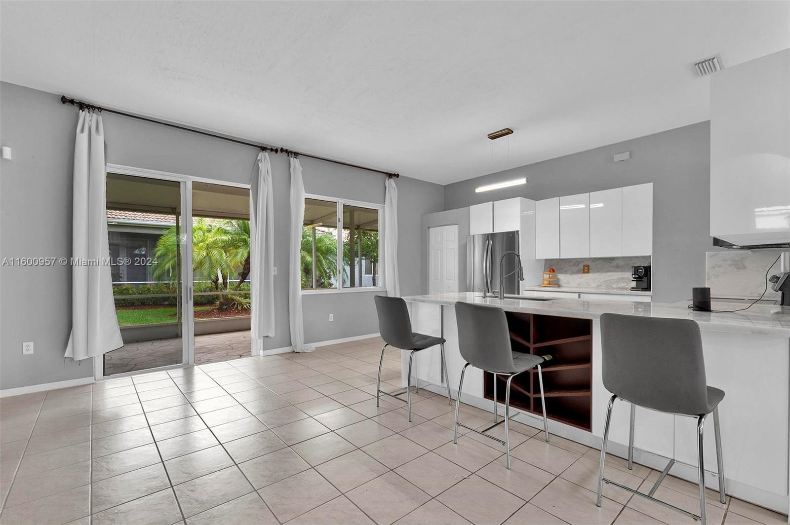 KEYS-GATE NO 1 - Residential Lease