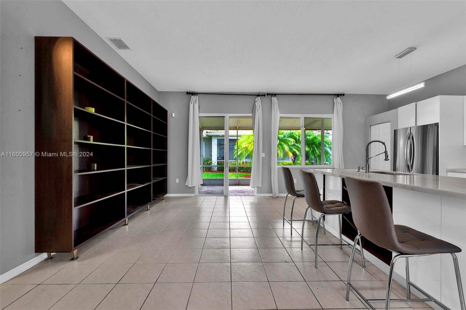 KEYS-GATE NO 1 - Residential Lease