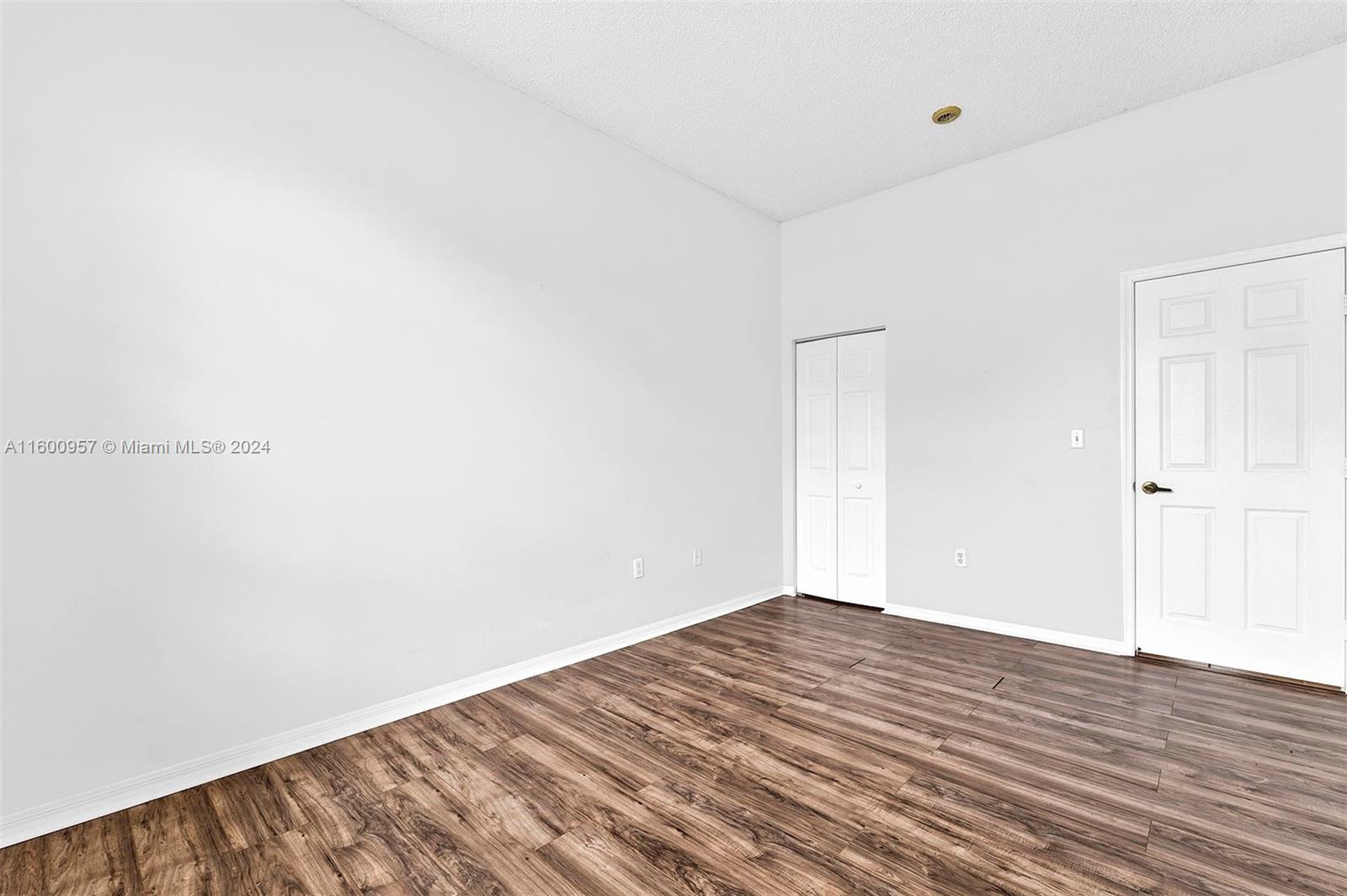 KEYS-GATE NO 1 - Residential Lease