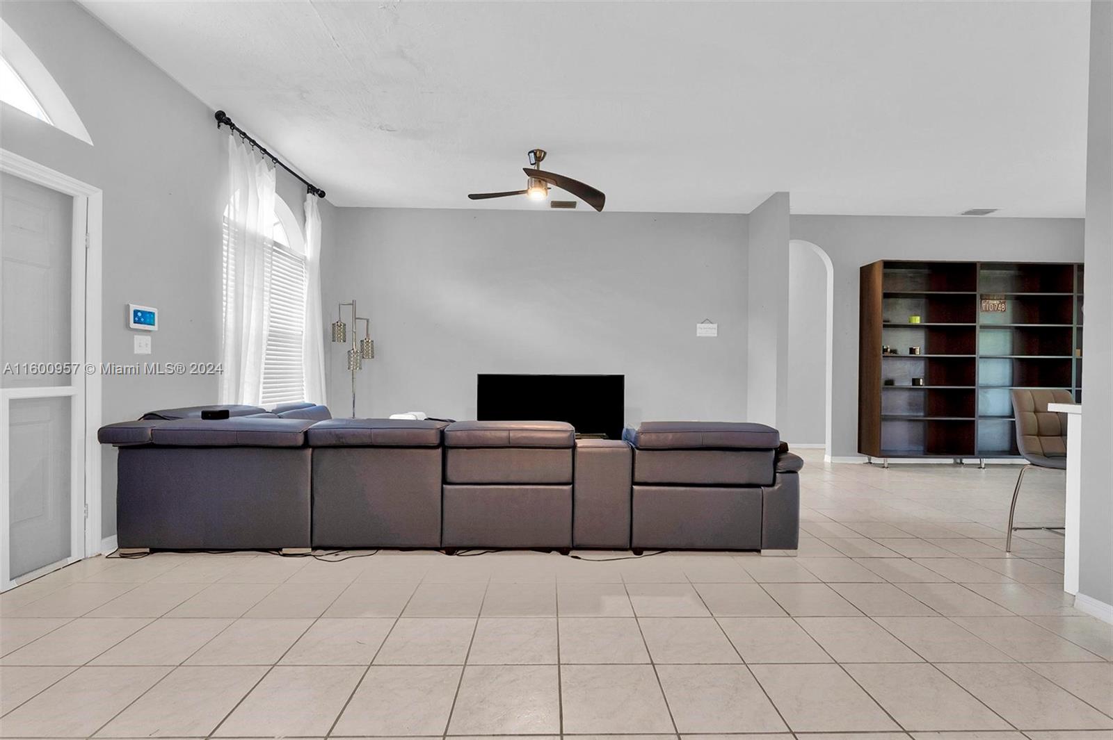 KEYS-GATE NO 1 - Residential Lease