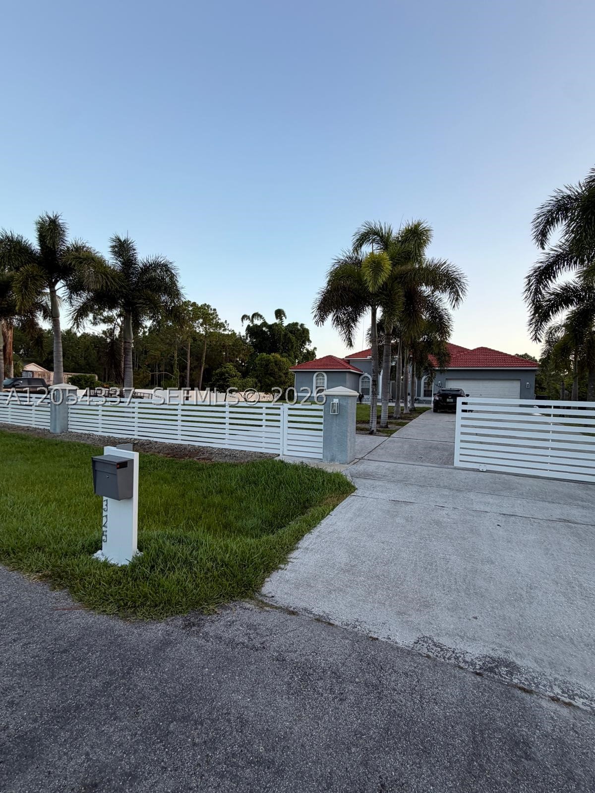 ACREAGE - Residential