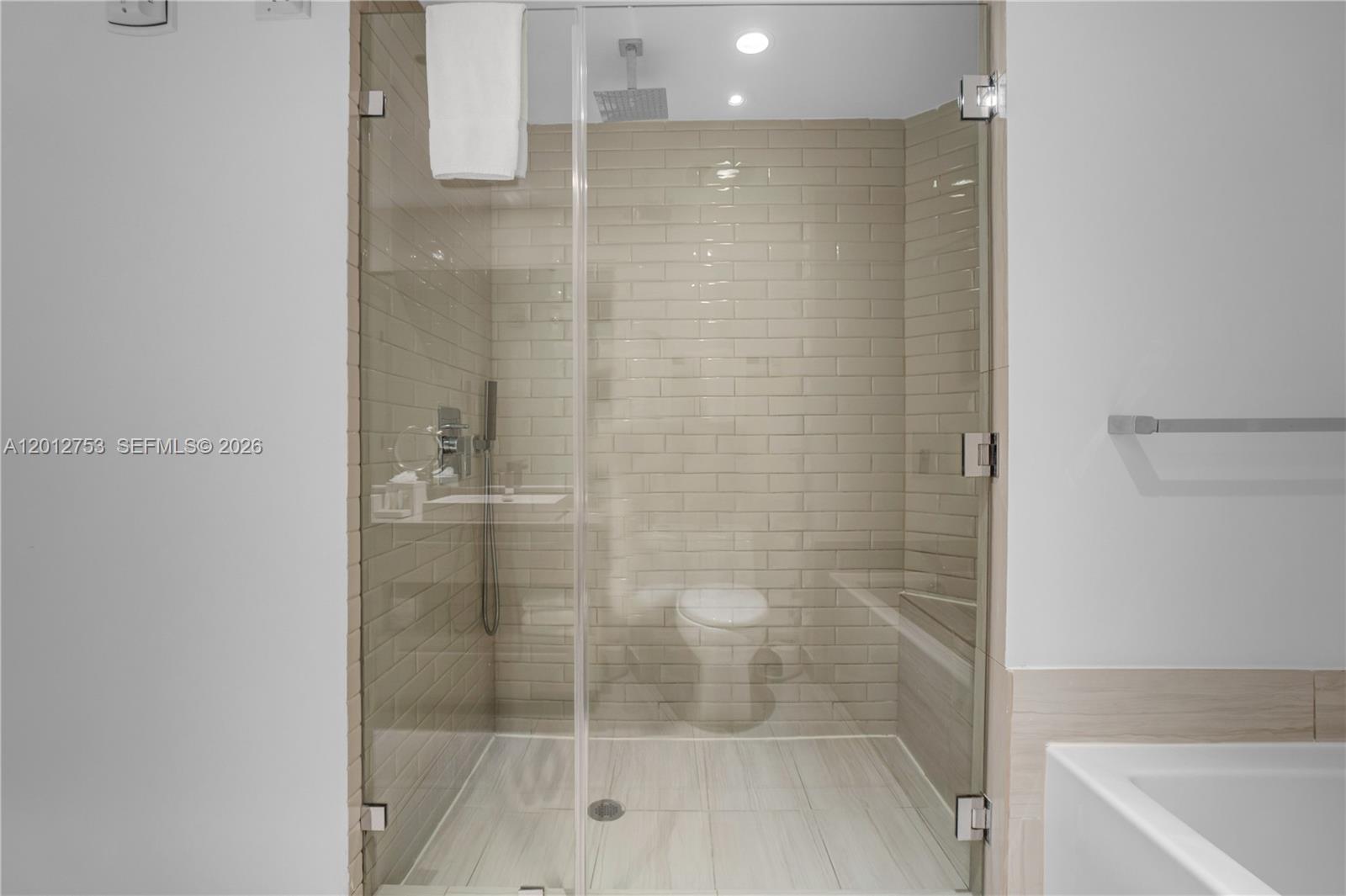 4010 SOUTH OCEAN CONDO - Residential
