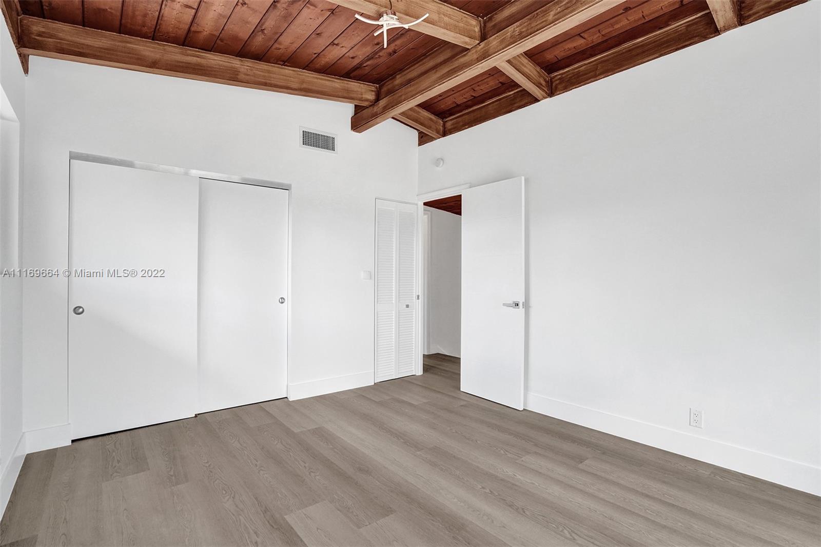 LAUDERDALE ISLES NO 2-RES - Residential