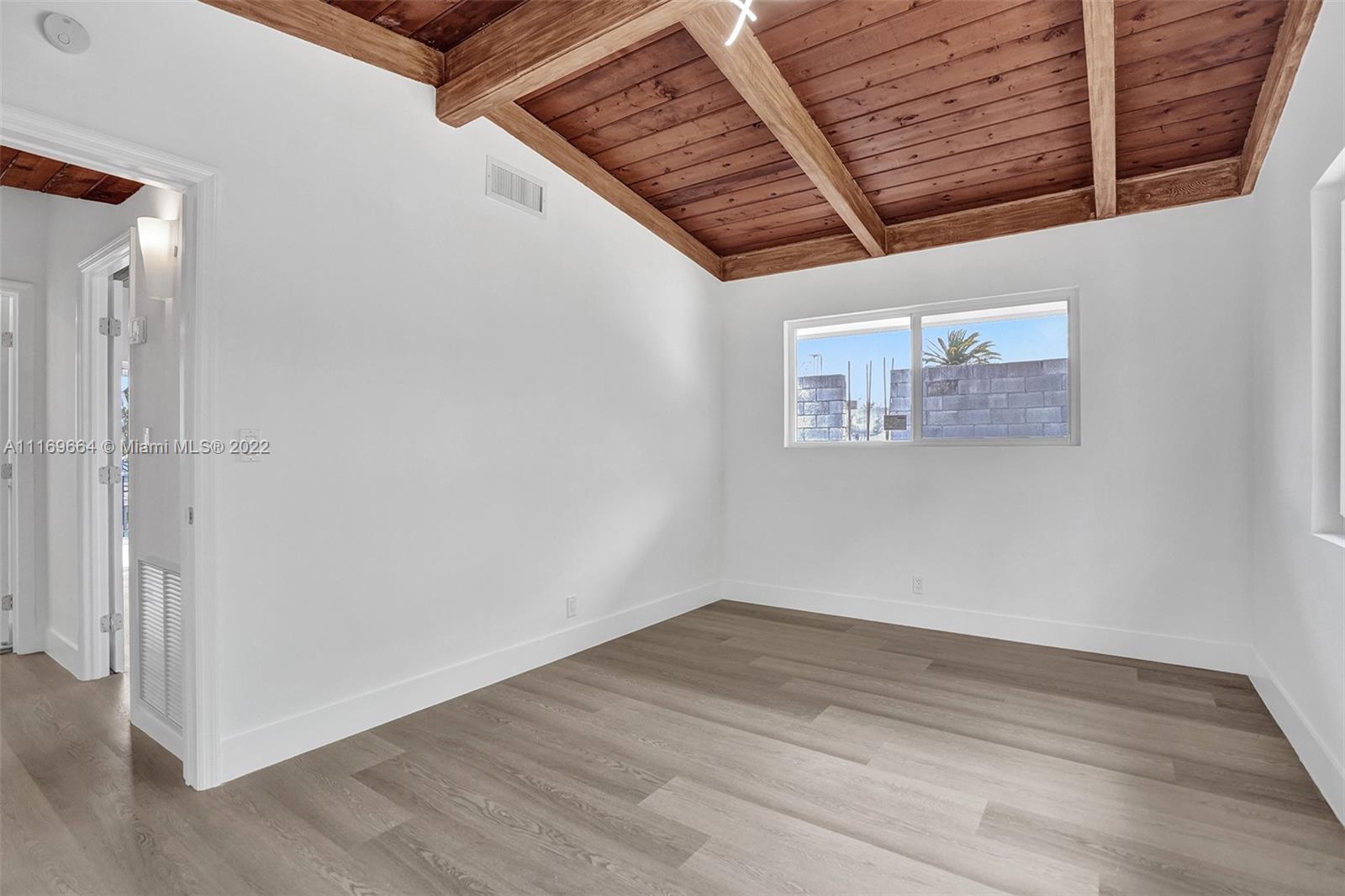 LAUDERDALE ISLES NO 2-RES - Residential