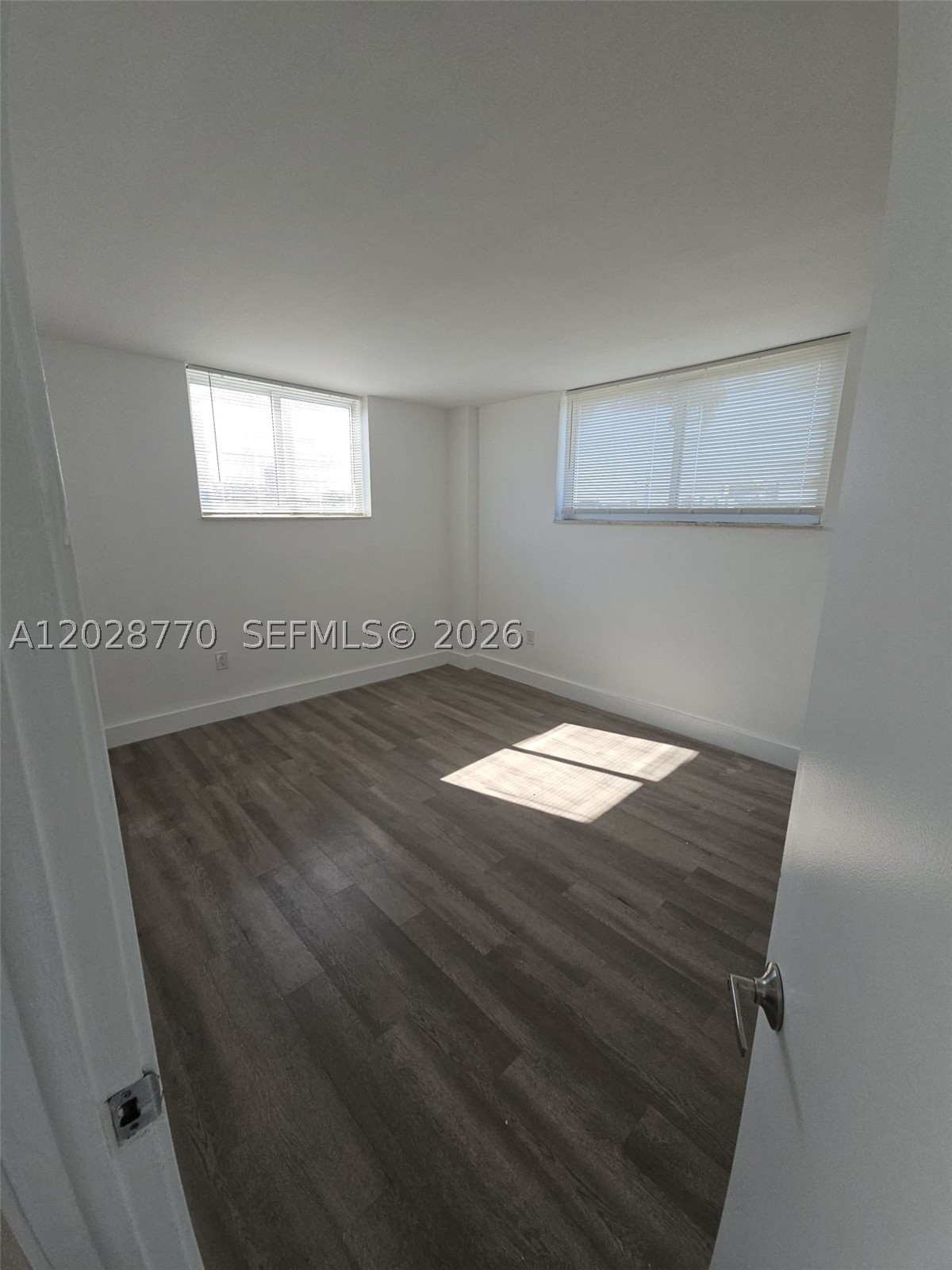 BISCAYNE BCH SUB - Residential Lease