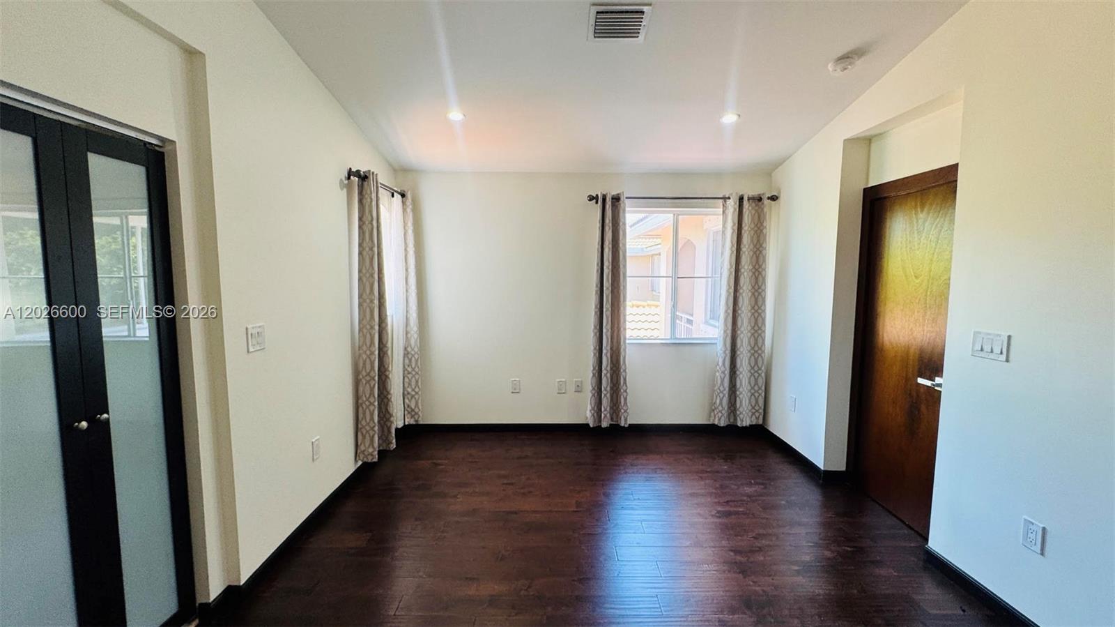 WEST LAKE VILLAGE PLAT - Residential Lease