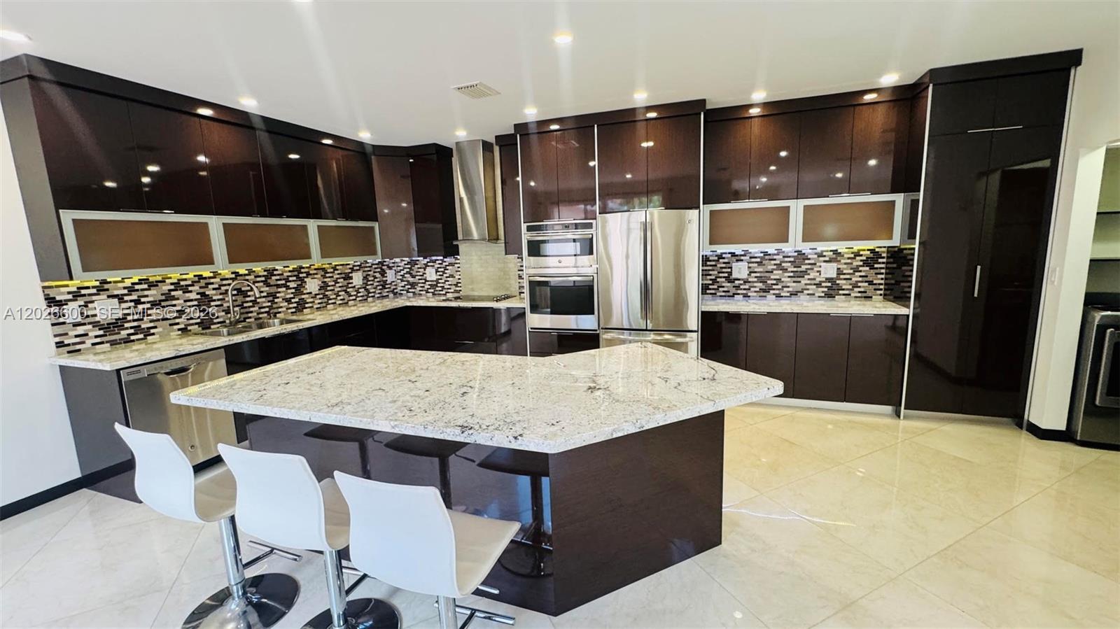 WEST LAKE VILLAGE PLAT - Residential Lease