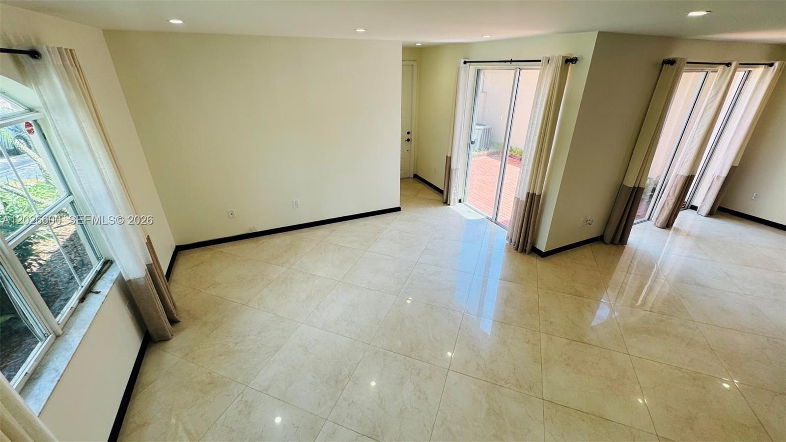 WEST LAKE VILLAGE PLAT - Residential Lease
