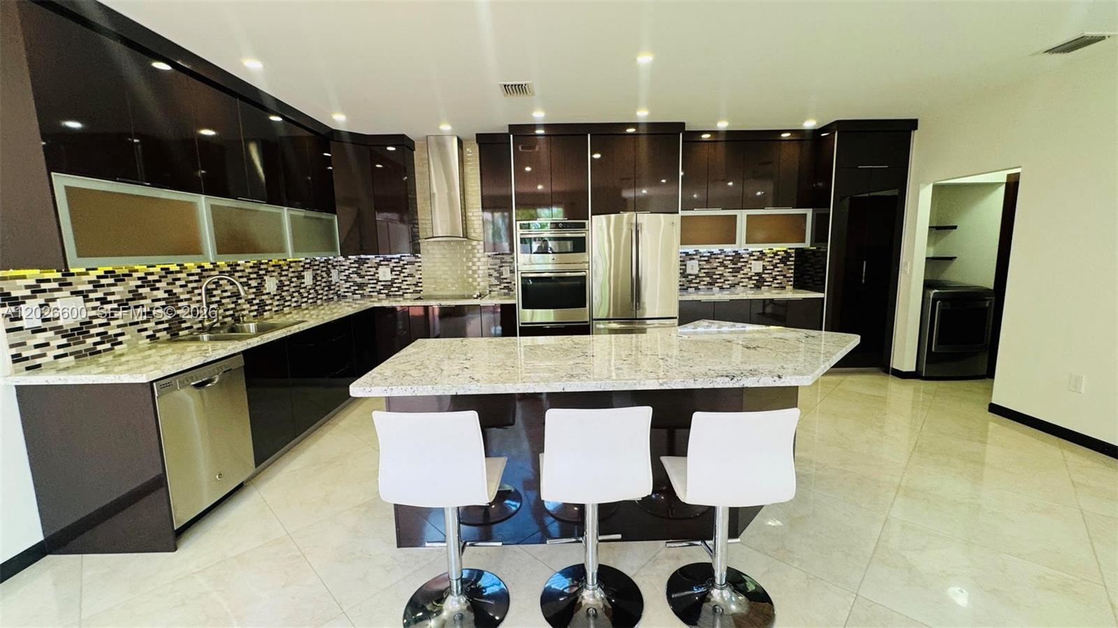 WEST LAKE VILLAGE PLAT - Residential Lease
