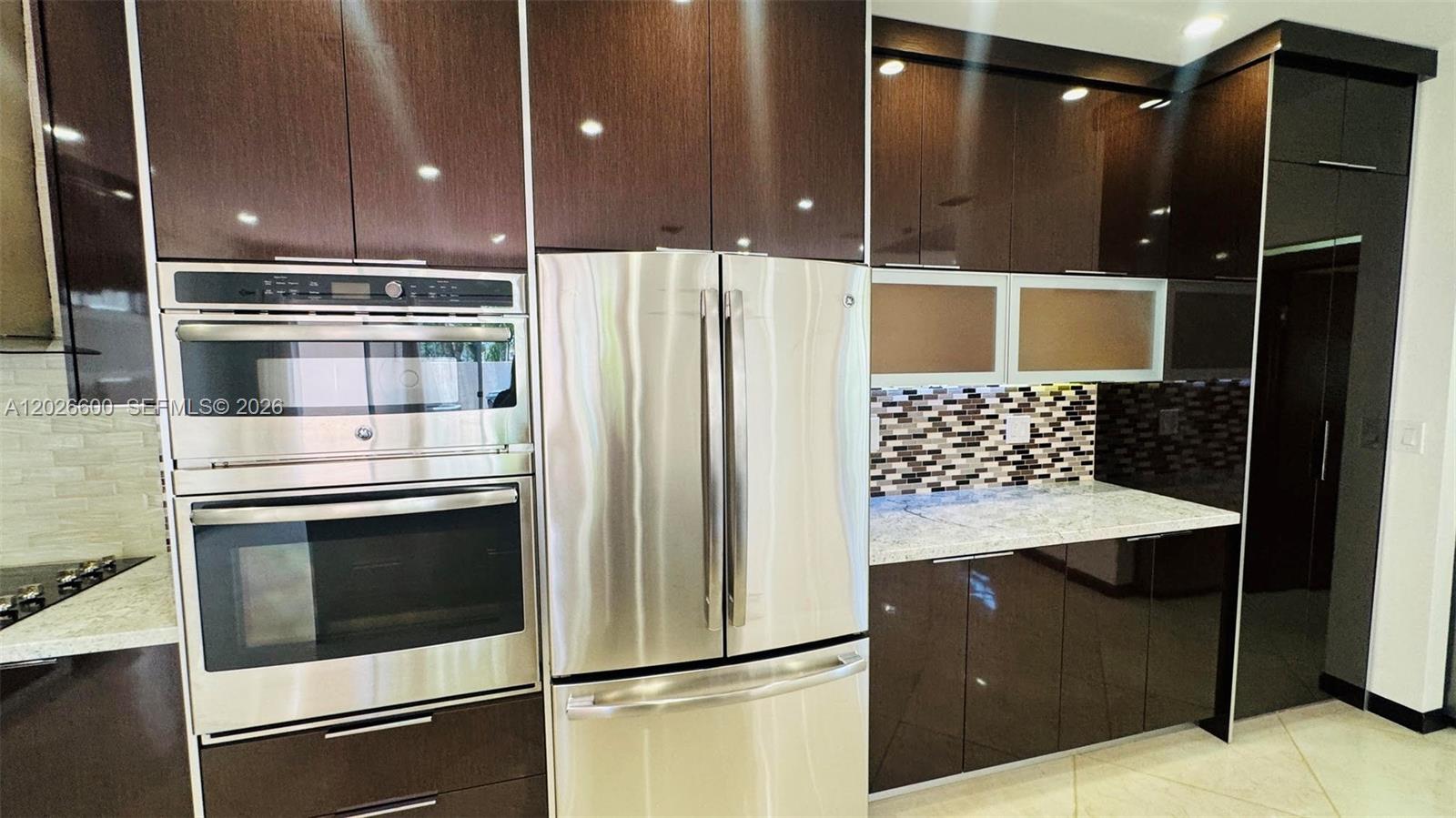 WEST LAKE VILLAGE PLAT - Residential Lease