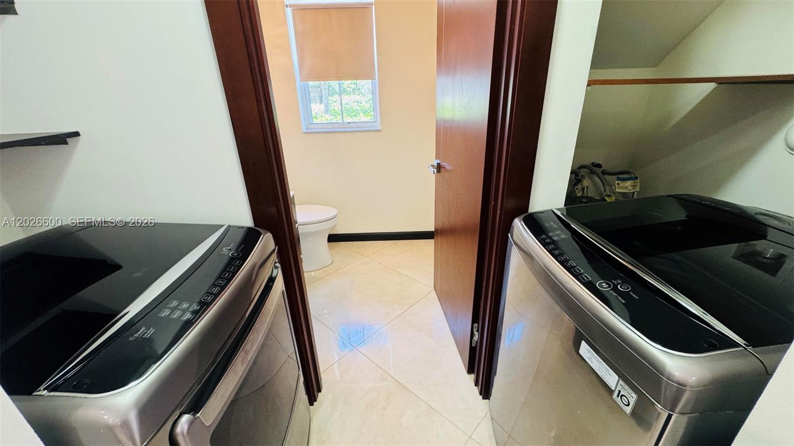 WEST LAKE VILLAGE PLAT - Residential Lease