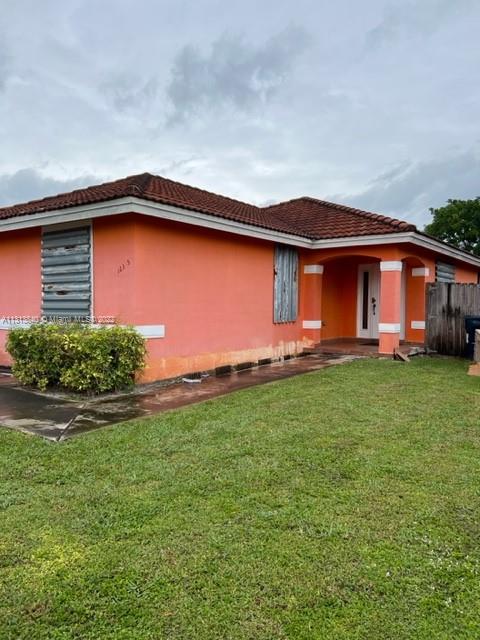 GREAT OPPORTUNITY TO OWN THIS BEAUTIFUL UPGRADED 4/2 SINGLE FAMILY HOME, LARGE SIZE LOT WITH A SPACE FOR A POOL, CLOSE TO US-1 AND TURNPIKE. HOUSE IS CURRENTLY RENTED, PLEASE DO NOT CONTACT TENANTS, CALL L/A FOR SHOWING INSTRUCTIONS.