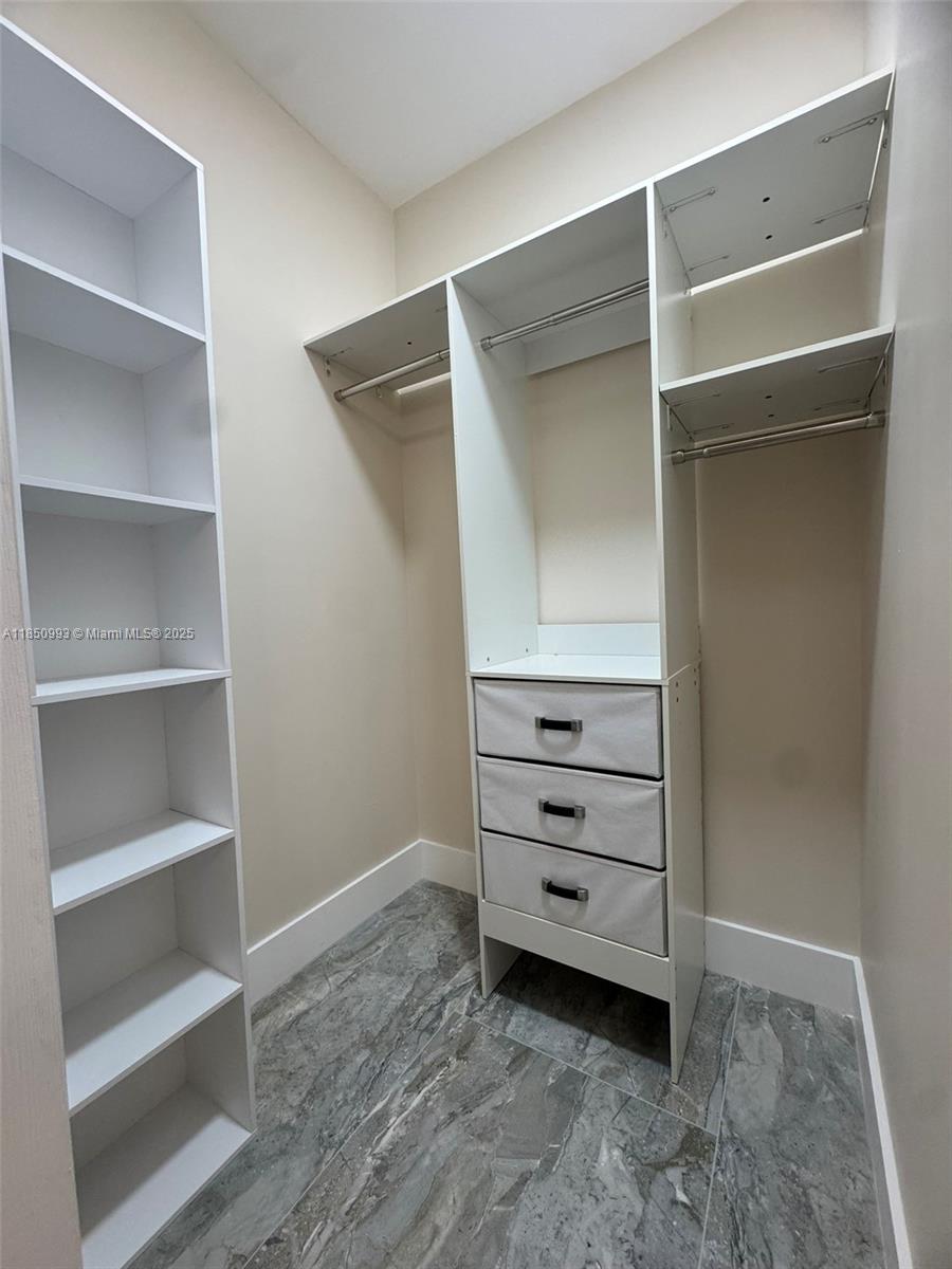 GABLES POINT CONDO I - Residential