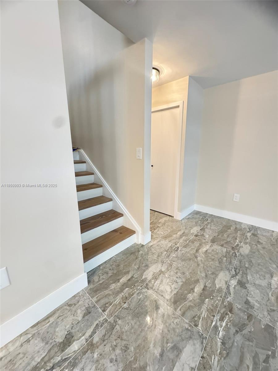 GABLES POINT CONDO I - Residential