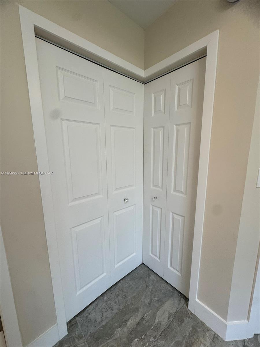 GABLES POINT CONDO I - Residential