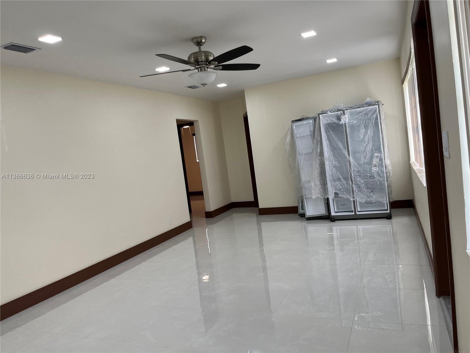 DILLARD PARK SOUTH - Residential Lease